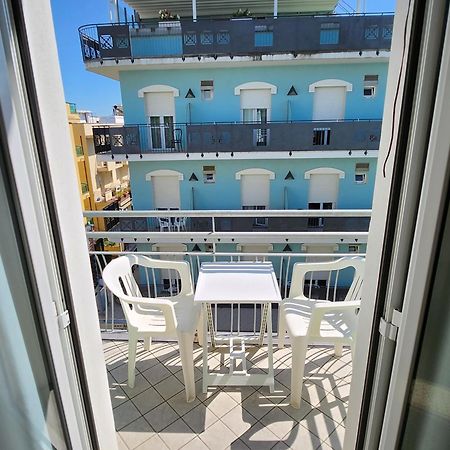 Alevon Hotel Rimini Eksteriør bilde