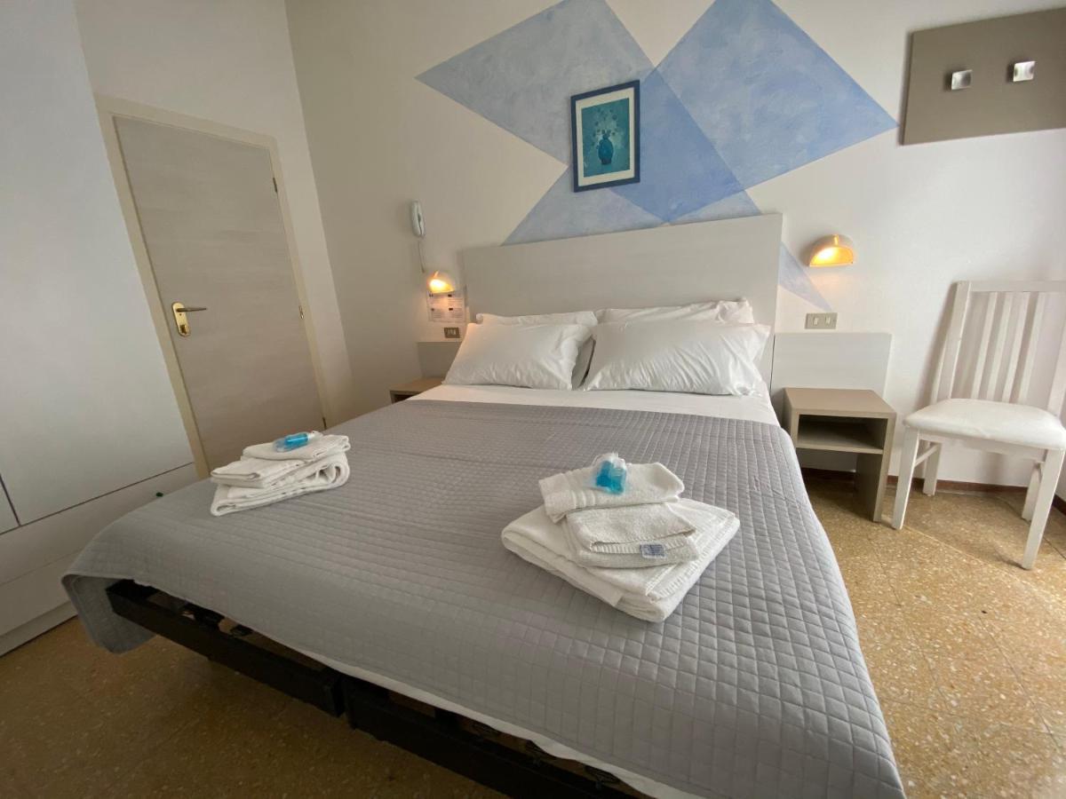 Alevon Hotel Rimini Eksteriør bilde