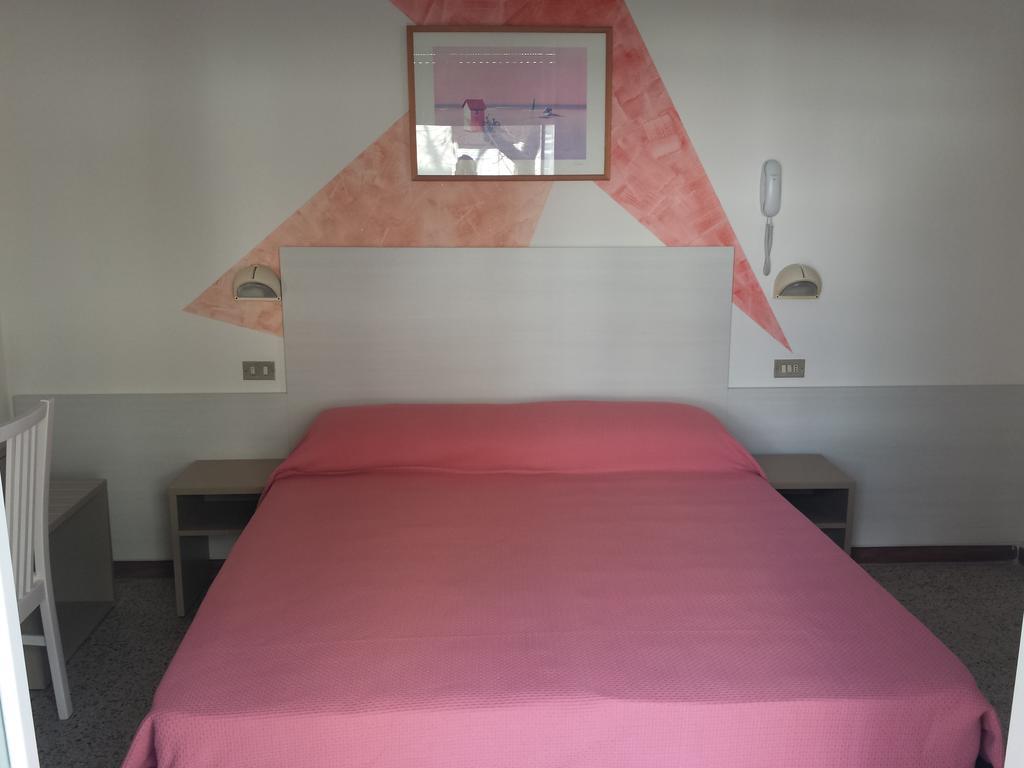 Alevon Hotel Rimini Eksteriør bilde