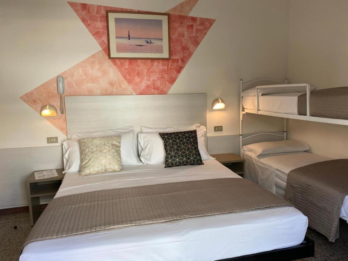 Alevon Hotel Rimini Eksteriør bilde