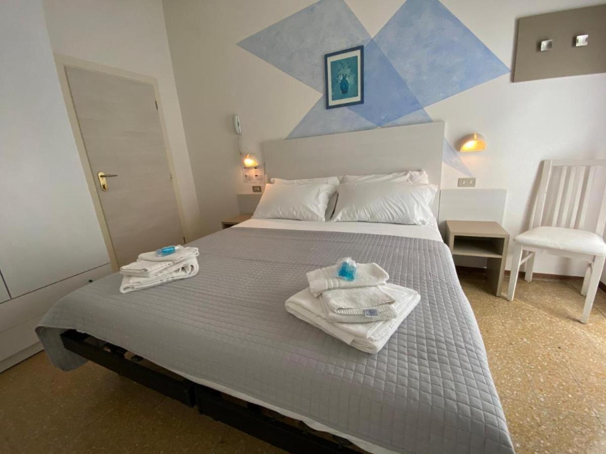 Alevon Hotel Rimini Eksteriør bilde