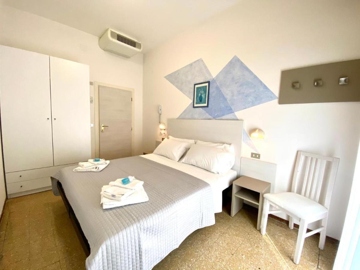 Alevon Hotel Rimini Eksteriør bilde