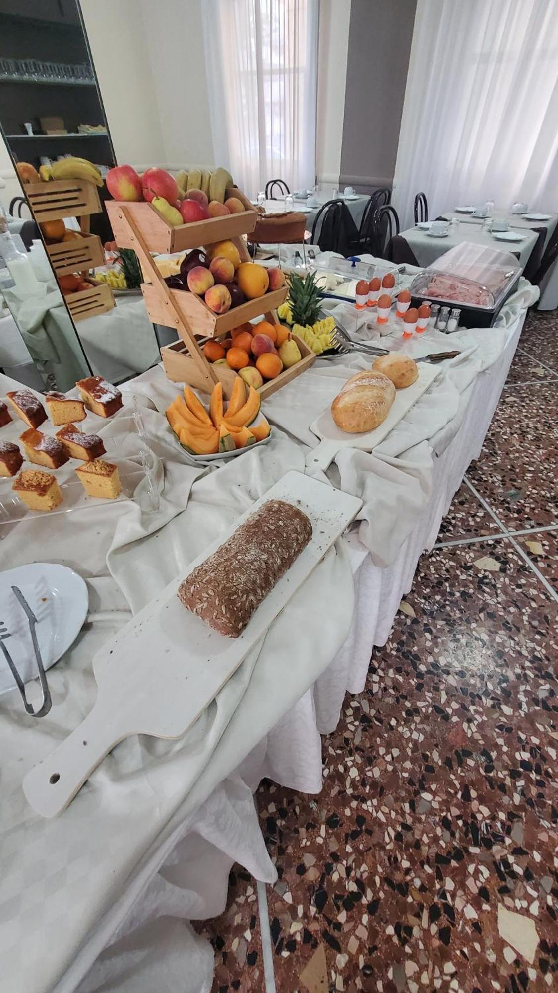 Alevon Hotel Rimini Eksteriør bilde
