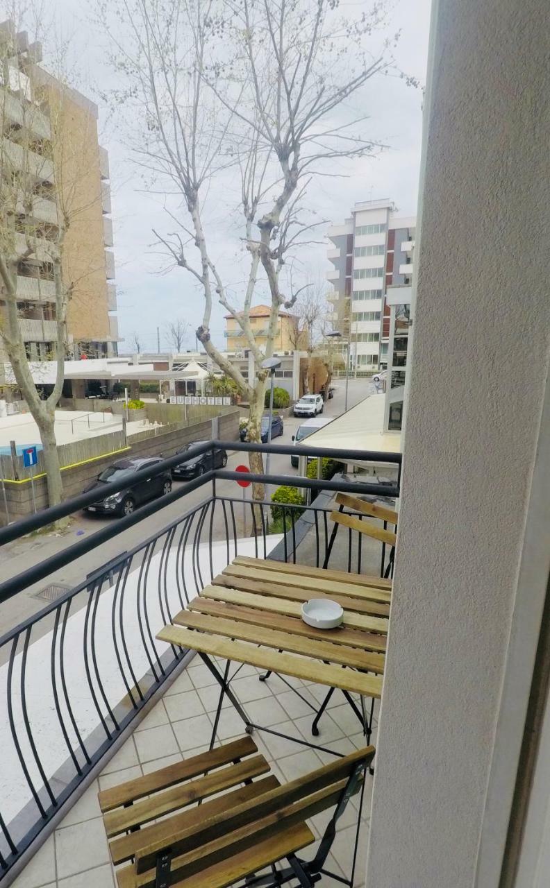 Alevon Hotel Rimini Eksteriør bilde