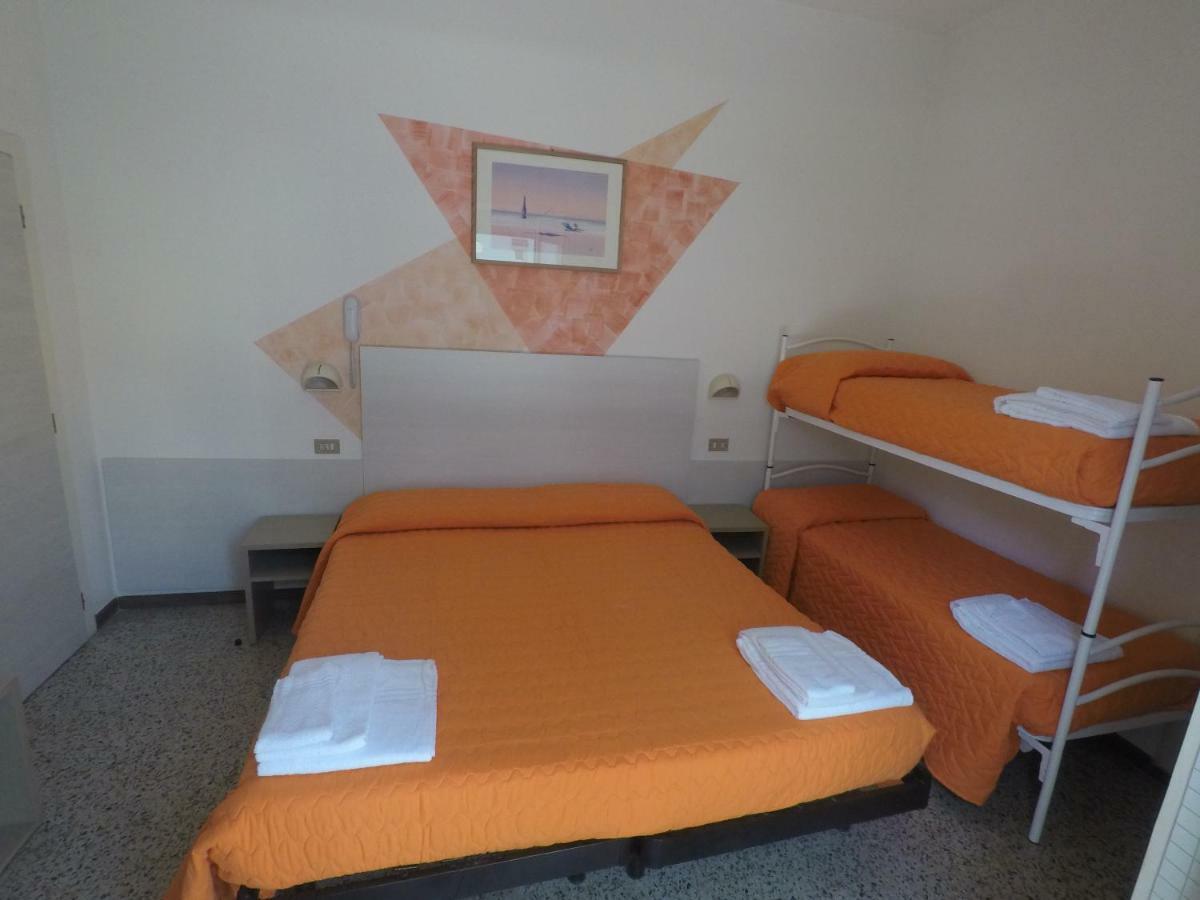 Alevon Hotel Rimini Eksteriør bilde